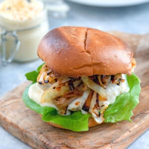 Spicy Cheesy Chicken Burgers