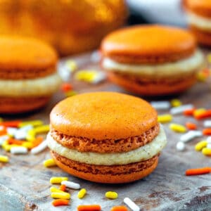 PUMPKIN MACARONS