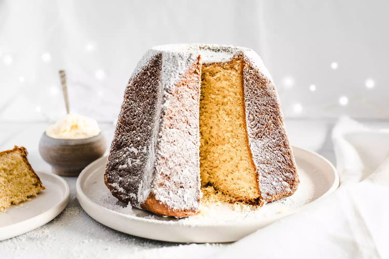 Pandoro (Verona Christmas Cake)